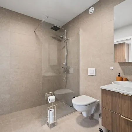 Skylight Lux 3br/2ba Center With Free Parking Reykjavik