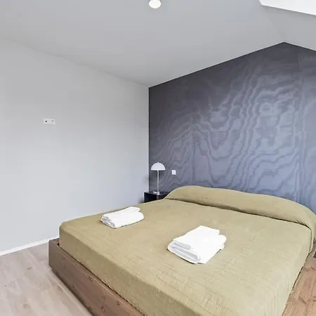 Skylight Lux 3br/2ba Center With Free Parking Apartament *